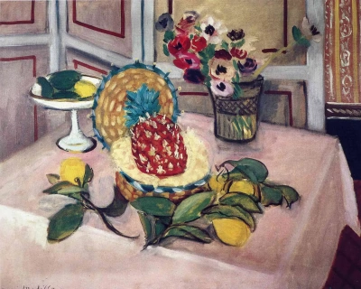 Bodegón con flores y piña