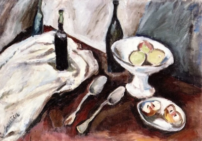 Bodegón con jarrón de frutas y tres botellas.