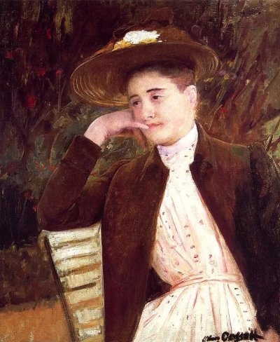 Celeste con sombrero marrón.