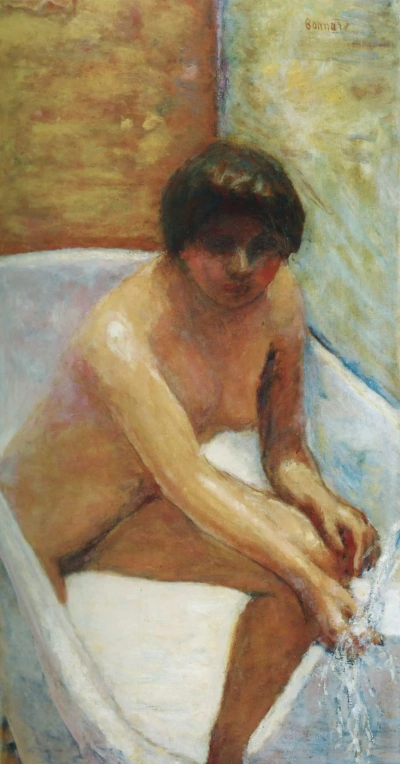 Desnudo en el baño.