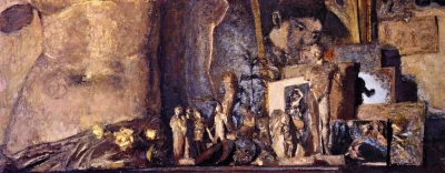 En el estante de la capa de la chimenea I