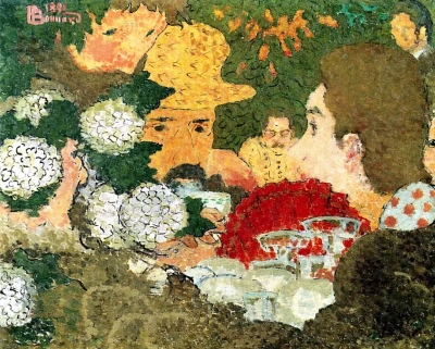 En el jardín.