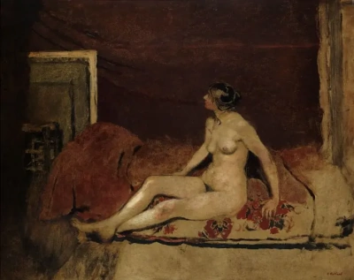 Modelo de desnudos en el estudio