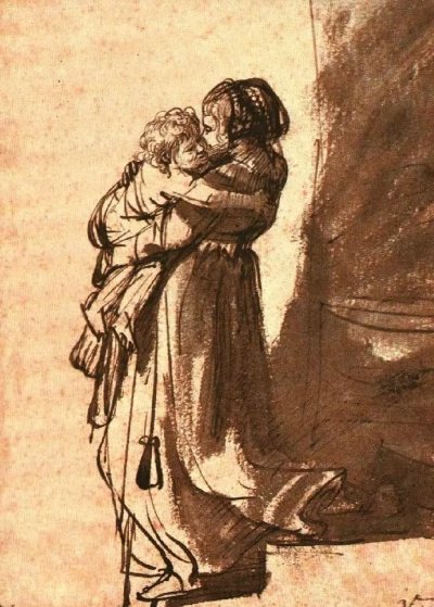 Mujer llevando a un niño arriba