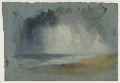 Nubes grises sobre el mar