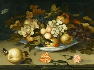 Un plato de fruta