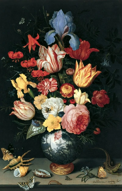 Un ramo de flores en un jarrón chino